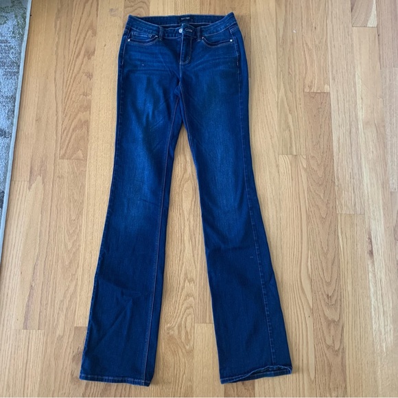 White House Black Market Contour Boot Leg Women Size 2R Blue Jeans Dark Wash - Picture 2 of 10